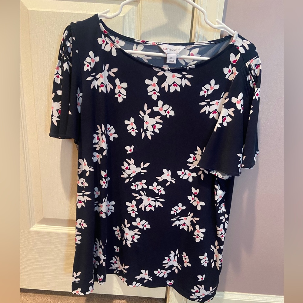 Liz Claiborne Blue Floral Top